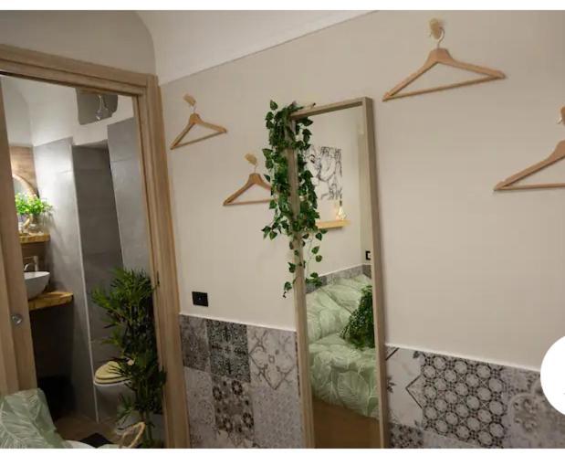 Casina In Via Foria * Naples