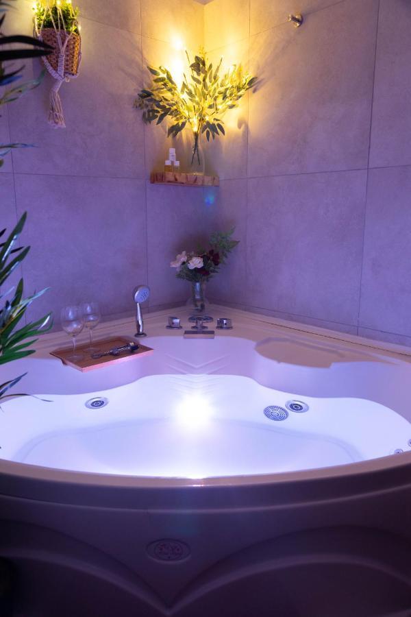 Casina In Via Foria Bed & Breakfast