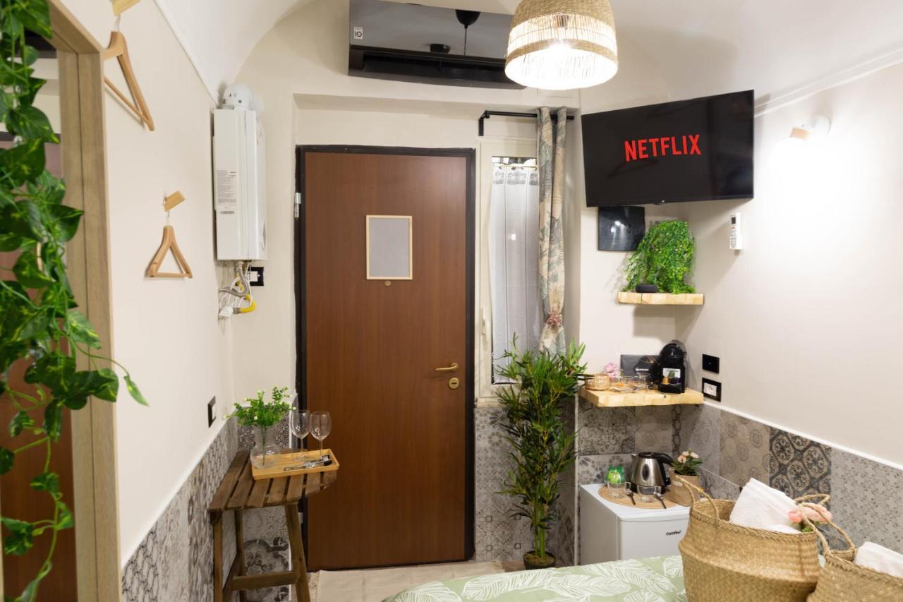 Casina In Via Foria * Napoli