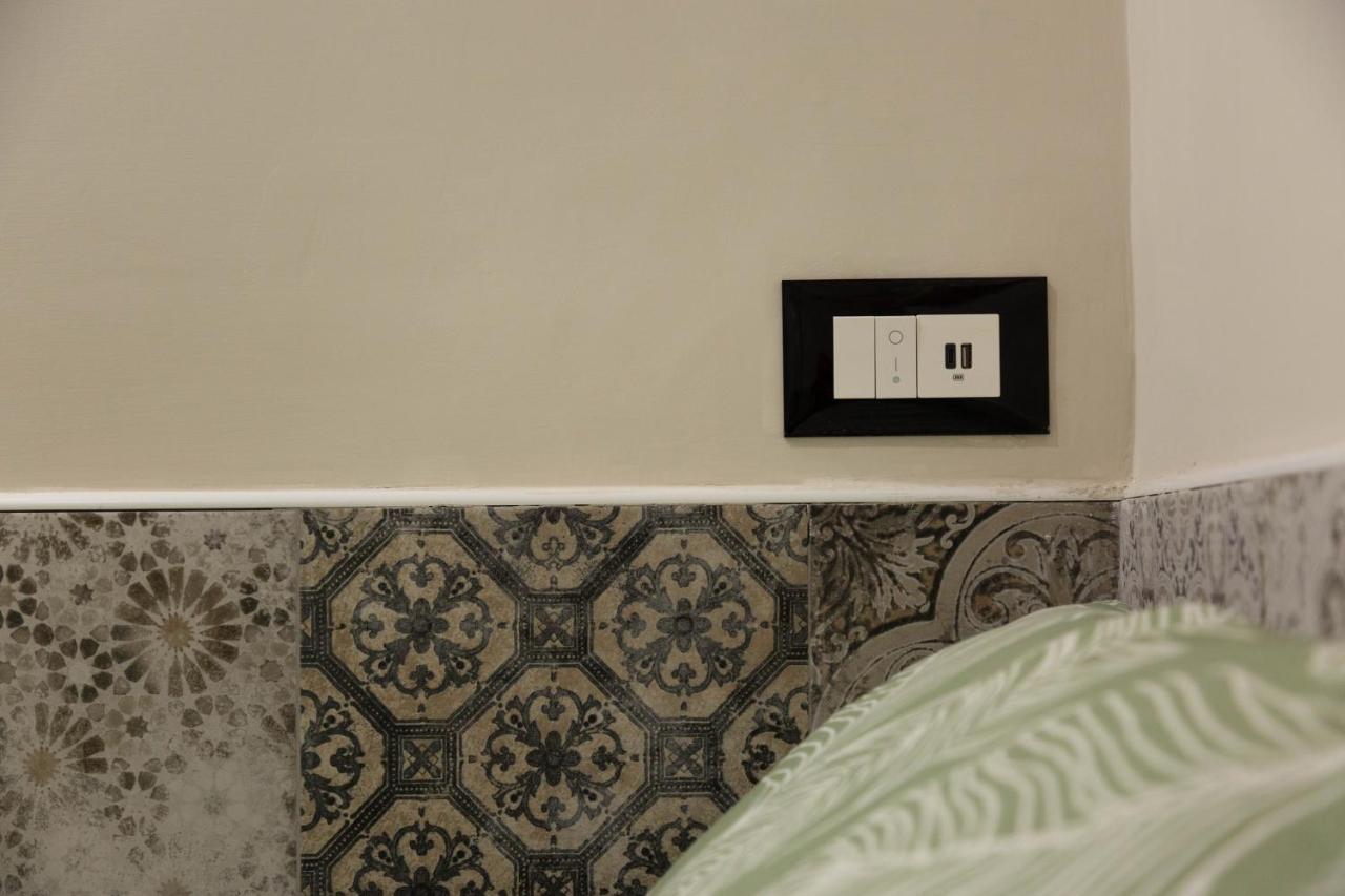 Casina In Via Foria Bed & Breakfast *