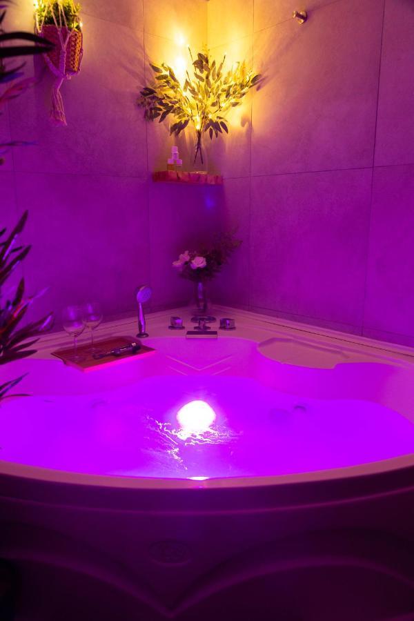 Casina In Via Foria Bed & Breakfast Napels